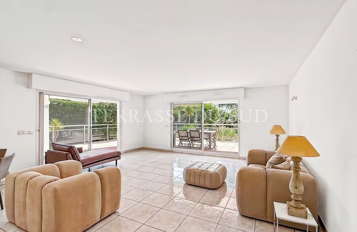 Vente Appartement 4 Pièces, 95 m2 avec 390 m2 de Terrasse et Jardin, Garage - Quartier La Plage - Marseille 8 — photo 3