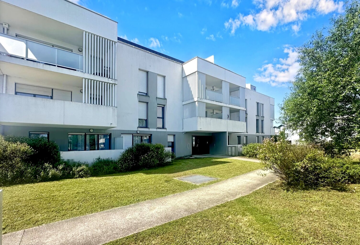 VILLENAVE-D’ORNON - T2 48 M² - 76 M² DE TERRASSE – PARKING - DERNIER ÉTAGE — photo 1