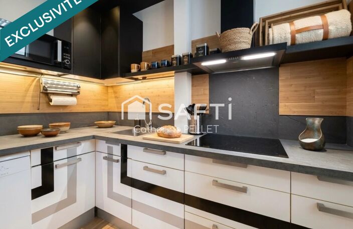 Quartier Mairie - Appartement lumineux et atypique avec parking — photo 4