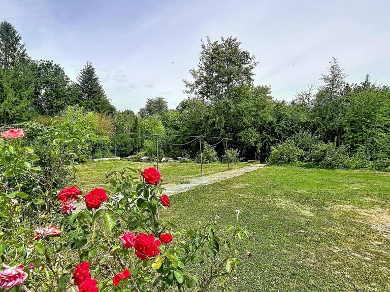 Cadre exceptionnel pour cette maison entièrement rénovée — photo 1