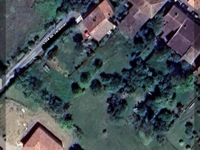 Saint Rustice, terrain constructible à viabiliser — photo 1
