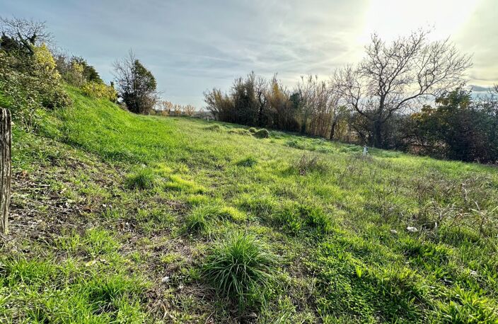 Saint Rustice, terrain constructible à viabiliser — photo 4