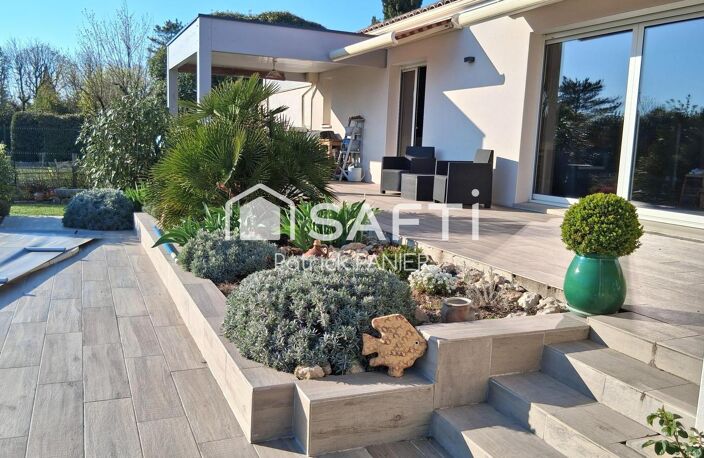 Maison moderne 131 m² avec piscine et terrasse. — photo 5