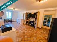 Je vous propose en Exclusivité, cette ferme en pierre du 19e siècle entièrement rénovée, située à 7 minutes à pied du charmant village d'Yzeron, sur 5100 m2 de terrain. — photo 3