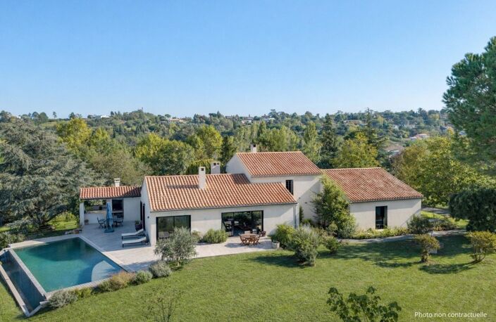 Élégance, volumes et nature - parc arboré de 5 000 m². — photo 3