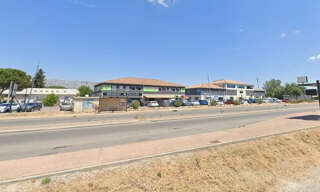 Commerce  60 m² à vendre à Peynier (13790)
