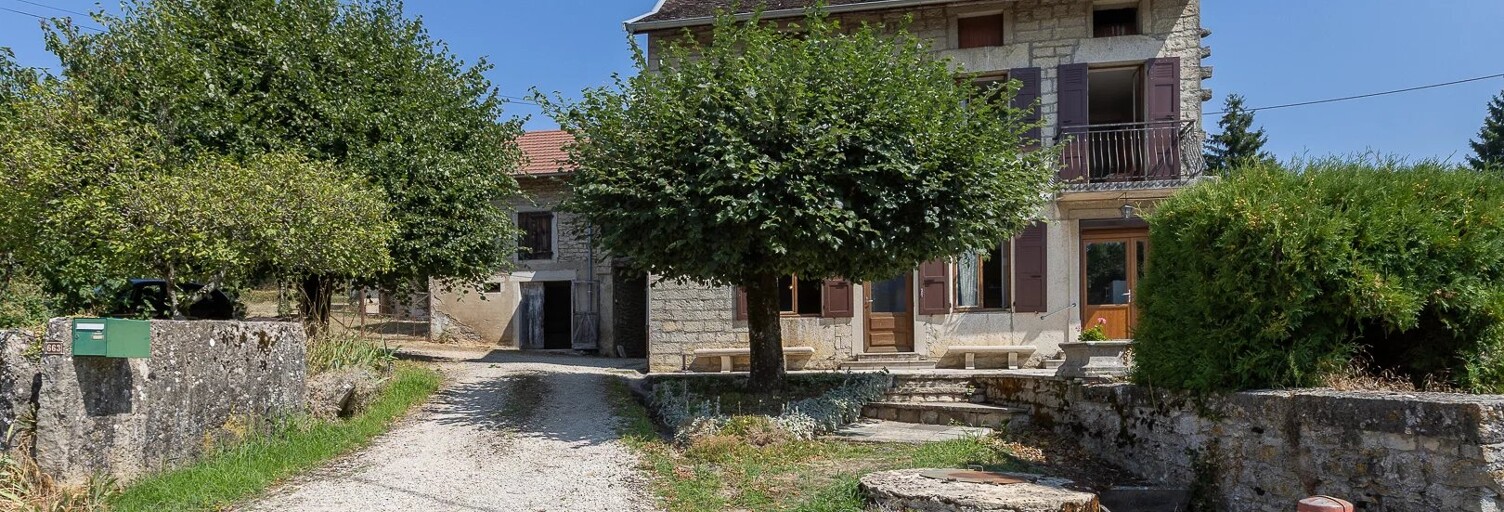 Maison 5 Pièces 129 m² à vendre à Parmilieu (38390)