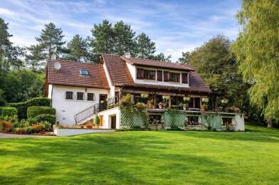 Maison 8 pièces 400000 €