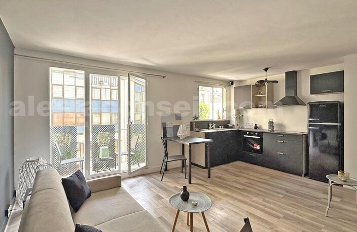 STUDIO 35 m2 avec BALCON rue du Moulin vert — photo 3
