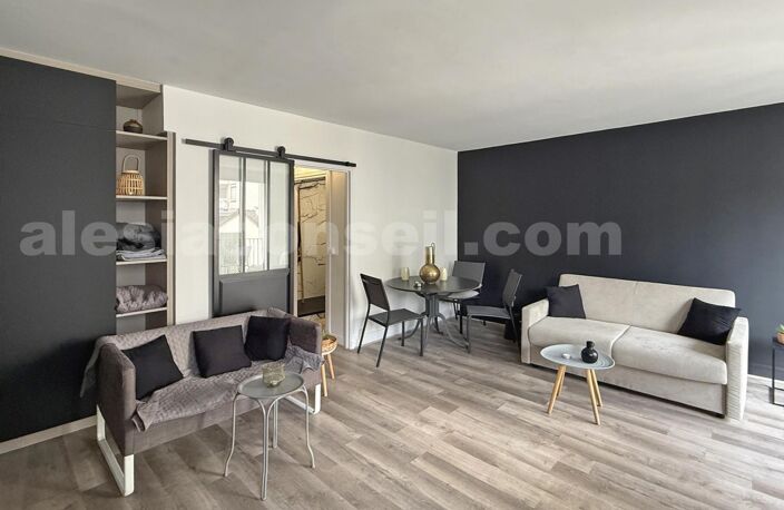 STUDIO 35 m2 avec BALCON rue du Moulin vert — photo 5