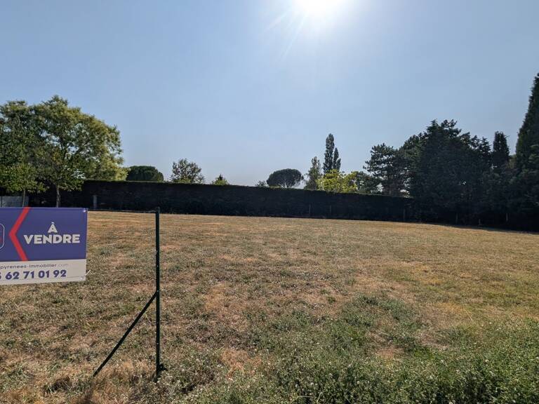Terrain à construire  990 m²  — photo 1