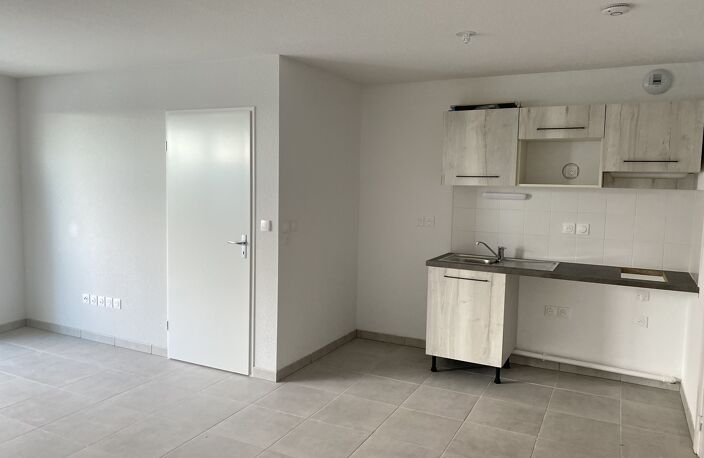 Location appartement 2 pièces 41 m² à Toulouse (31200) — photo 2