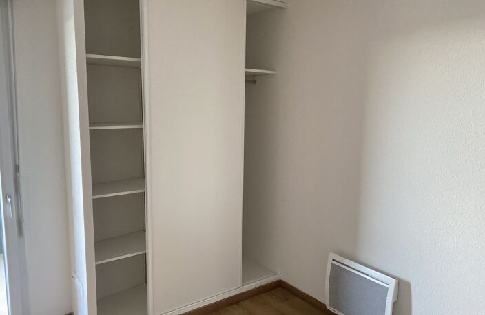 Location appartement 2 pièces 41 m² à Toulouse (31200) — photo 3