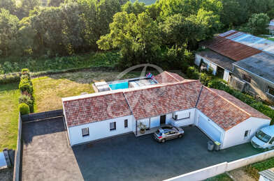 Maison 10 pièces 549000 €