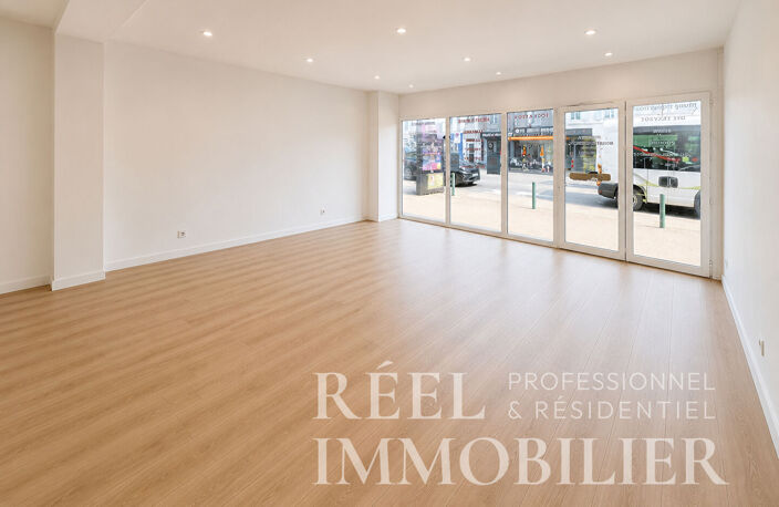À louer - Local commercial de 38 m² en basse ville d'Auch — photo 2