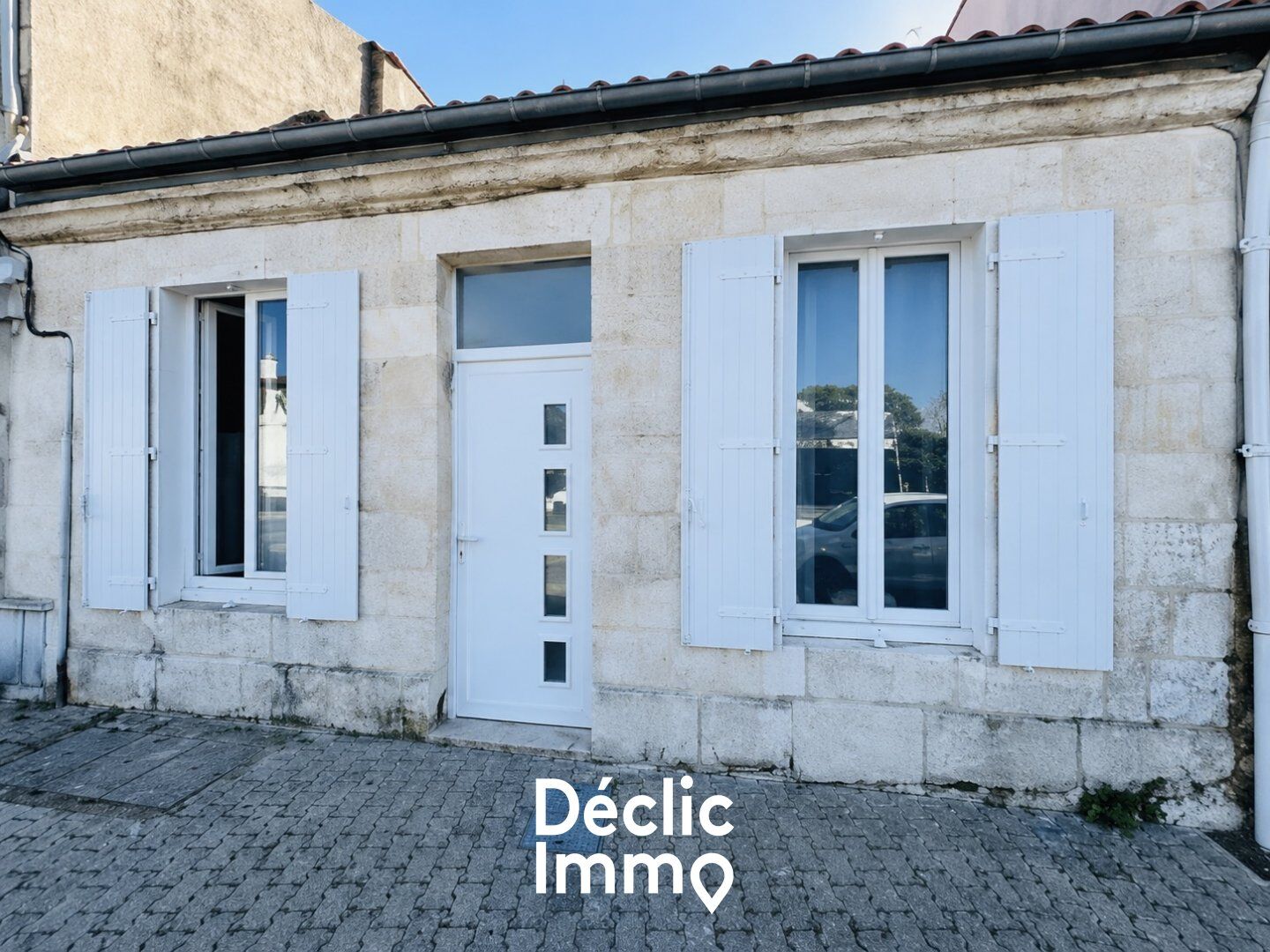 Villa / Maison  T5 à vendre Rochelle (La) 17000