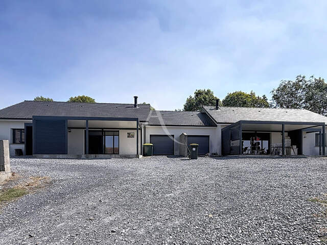Cescau Maison mitoyenne par garage / 3 chambres / Garage — photo du bien