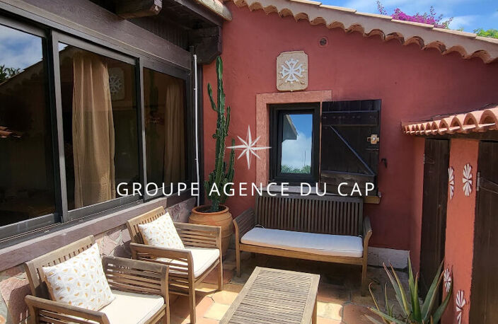 APPARTEMENT EN REZ DE JARDIN EN BORD DE MER DE SAINTE MAXIME — photo 2