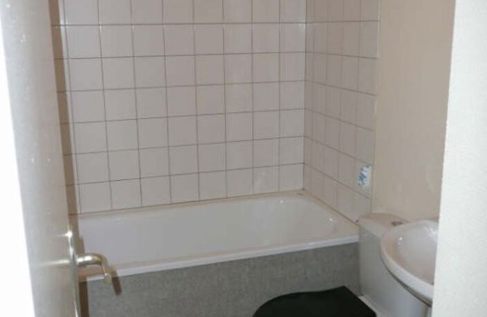 Location F2 duplex ROUEN - 2 pièce(s) - 29.29 m2 — photo 4