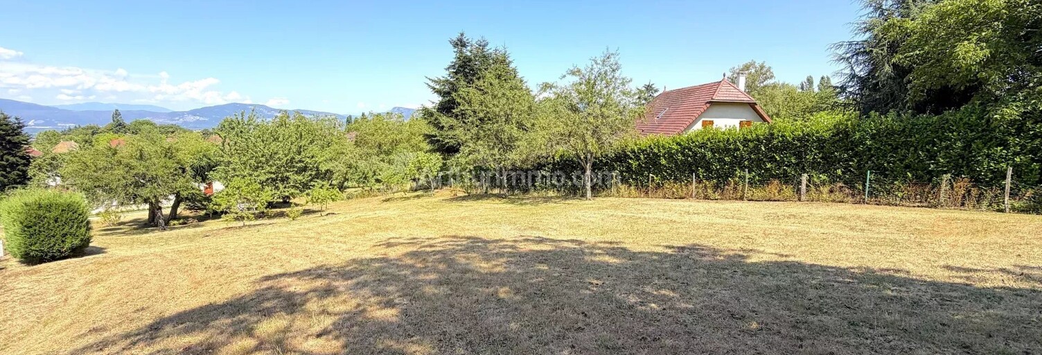 Terrain  841 m² à vendre à Dolomieu (38110)