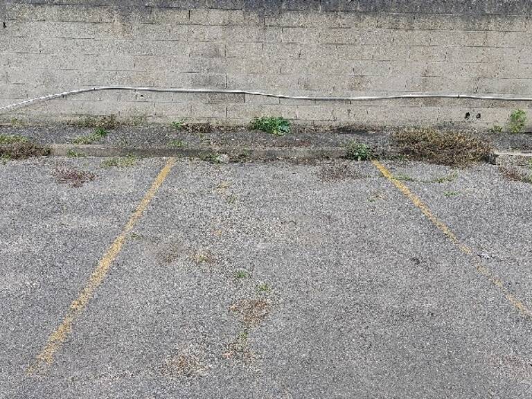 Garage   — photo 1