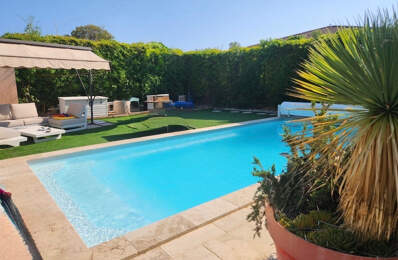 Villa avec piscine à vendre à Saint-Cyr-sur-Mer   3/4 chambres, jardin, au calme, proche du village. — photo du bien