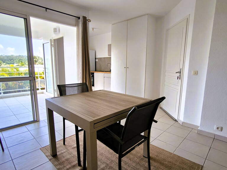 JOLIE T2 MEUBLÉ ET RÉNOVÉ DANS RÉSIDENCE AVEC PISCINE — photo 1