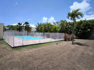 JOLIE T2 MEUBLÉ ET RÉNOVÉ DANS RÉSIDENCE AVEC PISCINE — photo 2