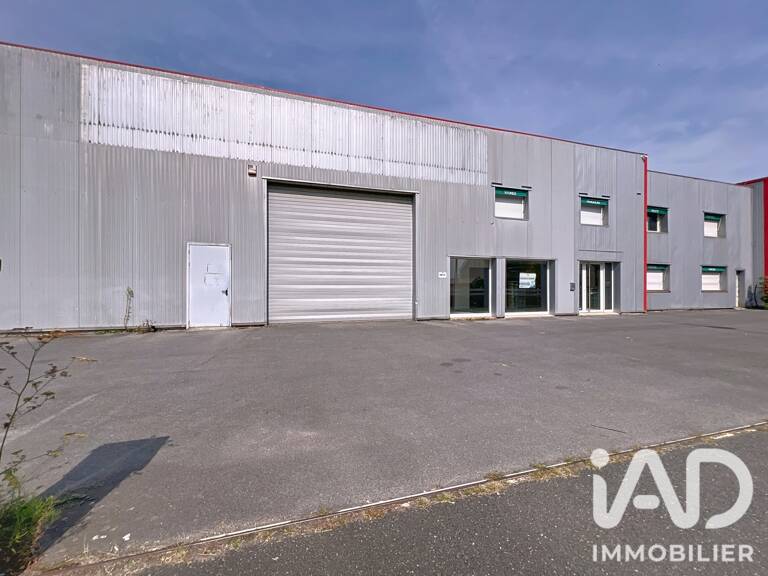 Vente Boutique/Local commercial 1 345 m&sup2; — photo 1