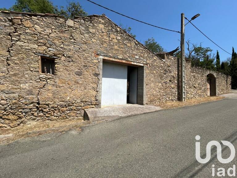Vente Garage 107 m&sup2; — photo 1