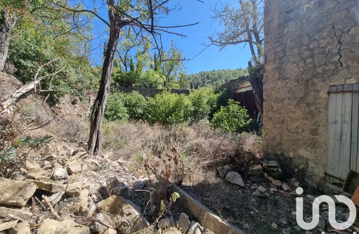 Vente Garage 107 m&sup2; — photo 2