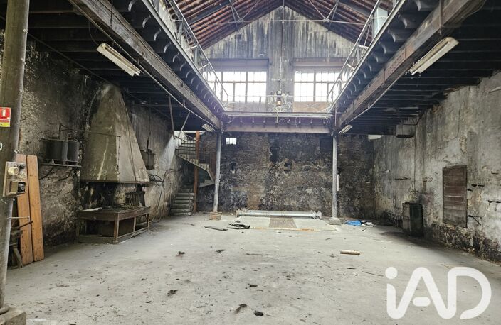 Vente Garage 199 m&sup2; — photo 2