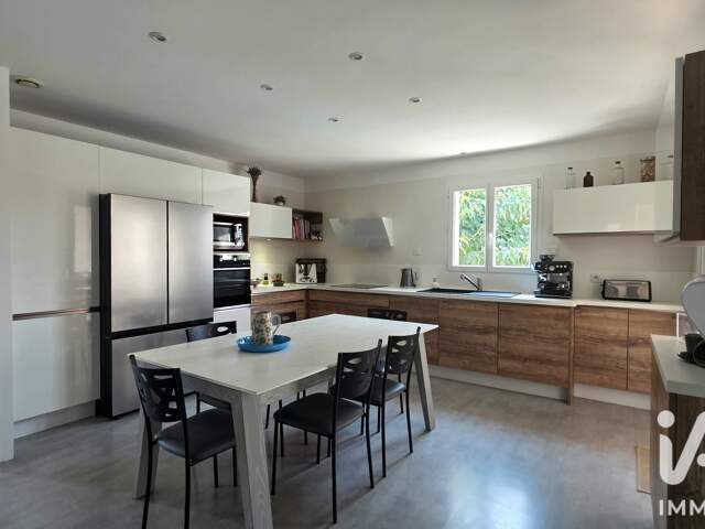 Vente Maison/villa 8 pièces — photo du bien