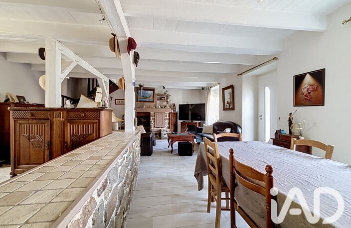 Vente Maison/villa 5 pièces — photo 3
