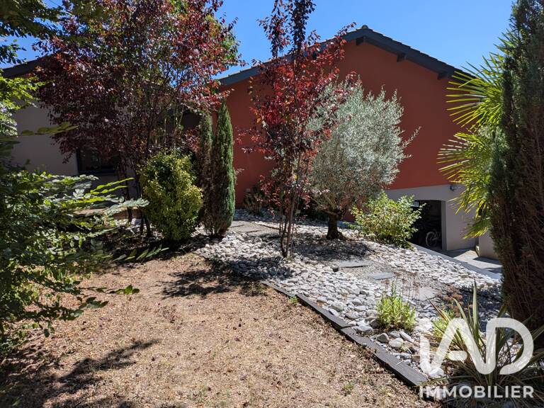 Vente Maison/villa 9 pièces — photo 1