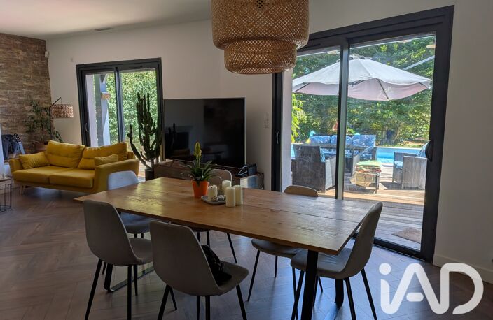 Vente Maison/villa 9 pièces — photo 2