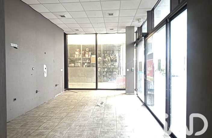 Vente Boutique/Local commercial 139 m&sup2; — photo 2