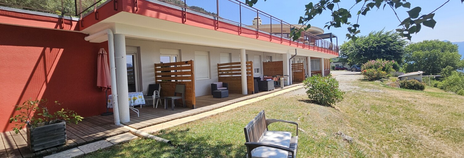 Maison 18 Pièces 532 m² à vendre à La Bâtie-Neuve (05230)