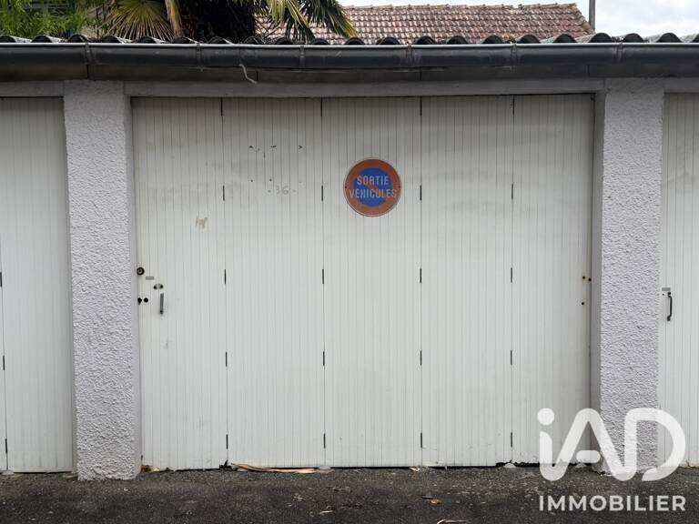 Vente Garage 14 m&sup2; — photo 1