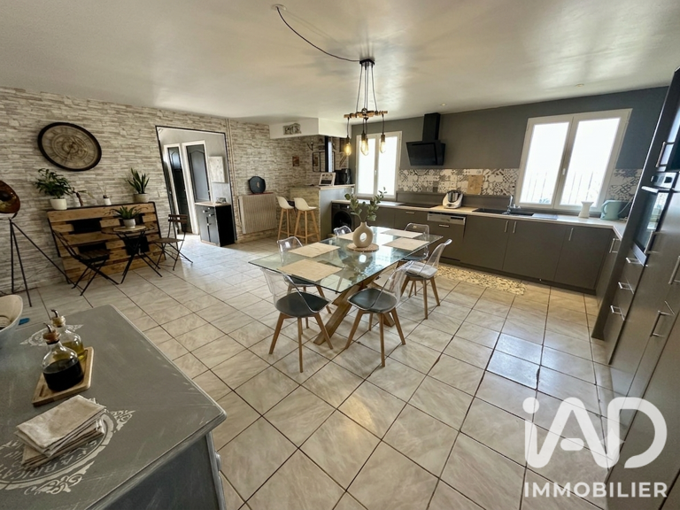 Vente Maison/villa 7 pièces — photo 1