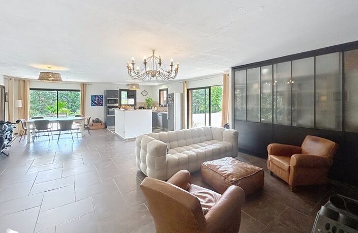 Contemporaine de 5 pièces principales — photo 2