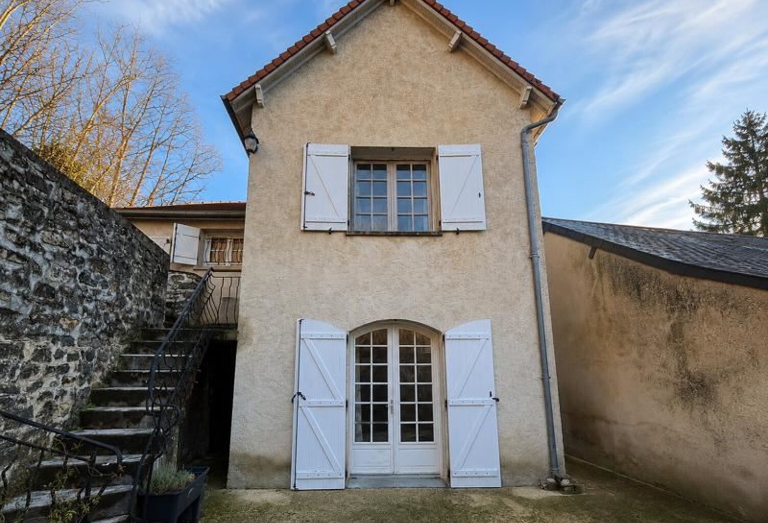 Maison de bourg de 5 pièces principales — photo 1