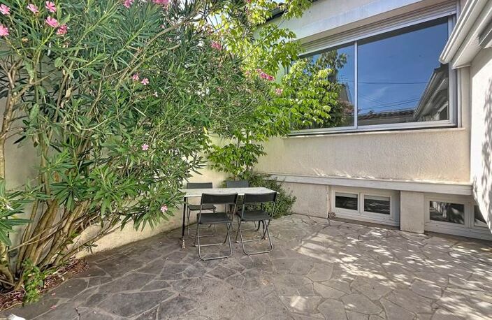 Vente maison 7 pièces 172 m² Bordeaux (33000) — photo 2
