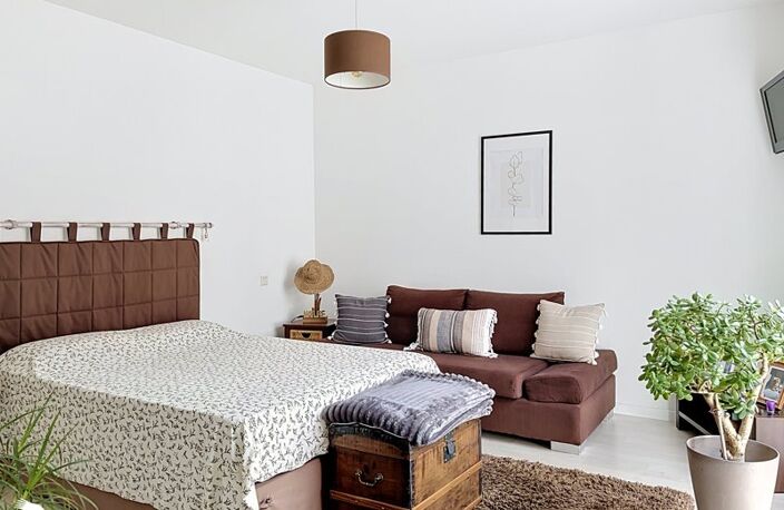 Vente maison 5 pièces 130 m² Saint-Laurent-de-la-Prée (17450) — photo 3
