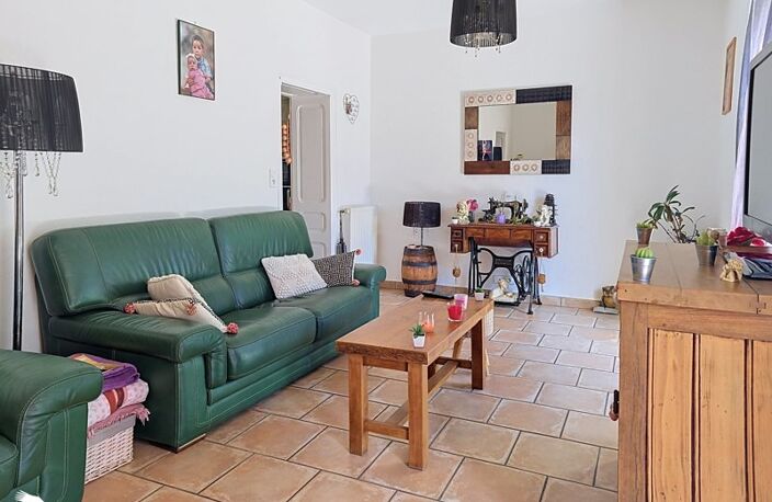 Maison en pierre de 5 pièces principales — photo 2