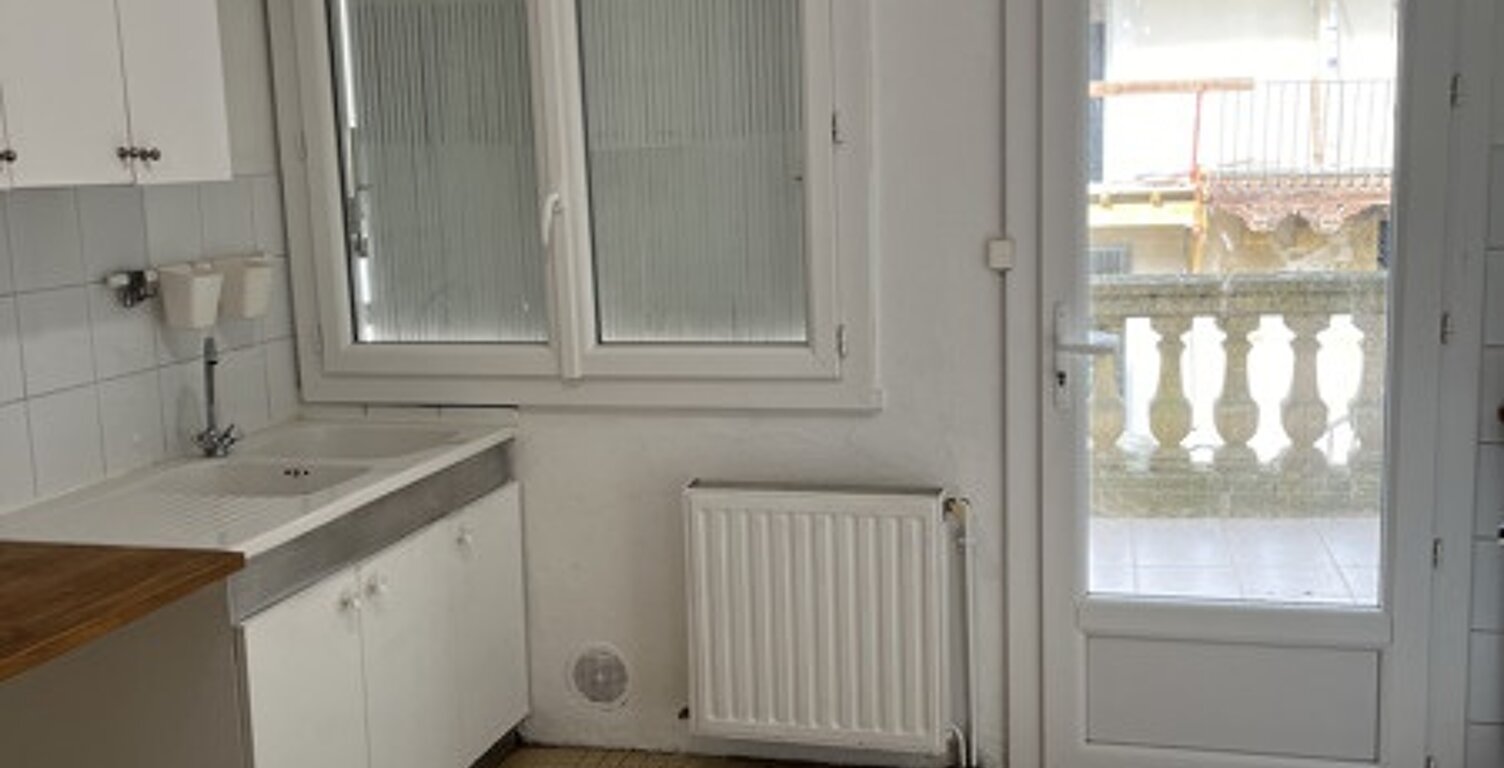 Vente immeuble   Auch (32000) — photo 1