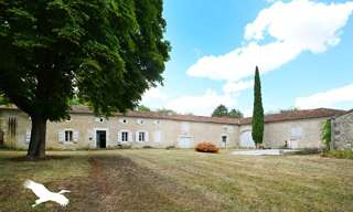 Maison 7 Pièces 224 m² à vendre à Chadurie (16250)