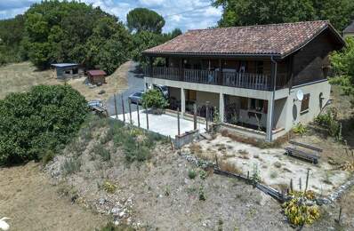 Chalet de 5 pièces principales — photo du bien