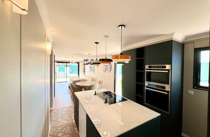 CANNES PROCHE CROISETTE T3 REFAIT A NEUF 89M2 REZ DE JARDIN — photo 5
