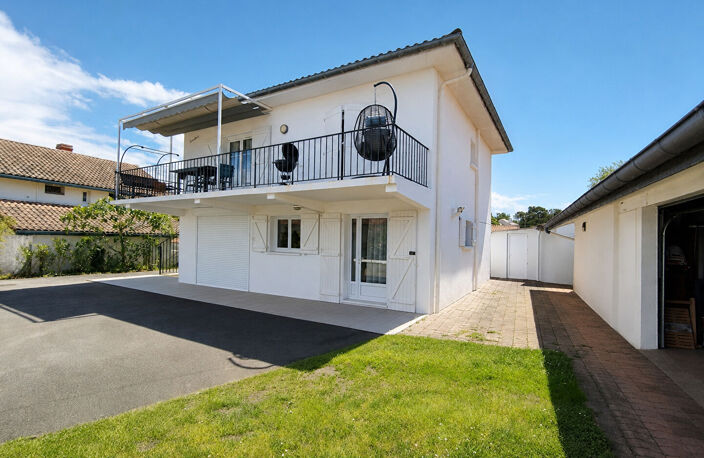 Maison centre-ville de Capbreton 7 pièce(s) 175 m2 — photo 2